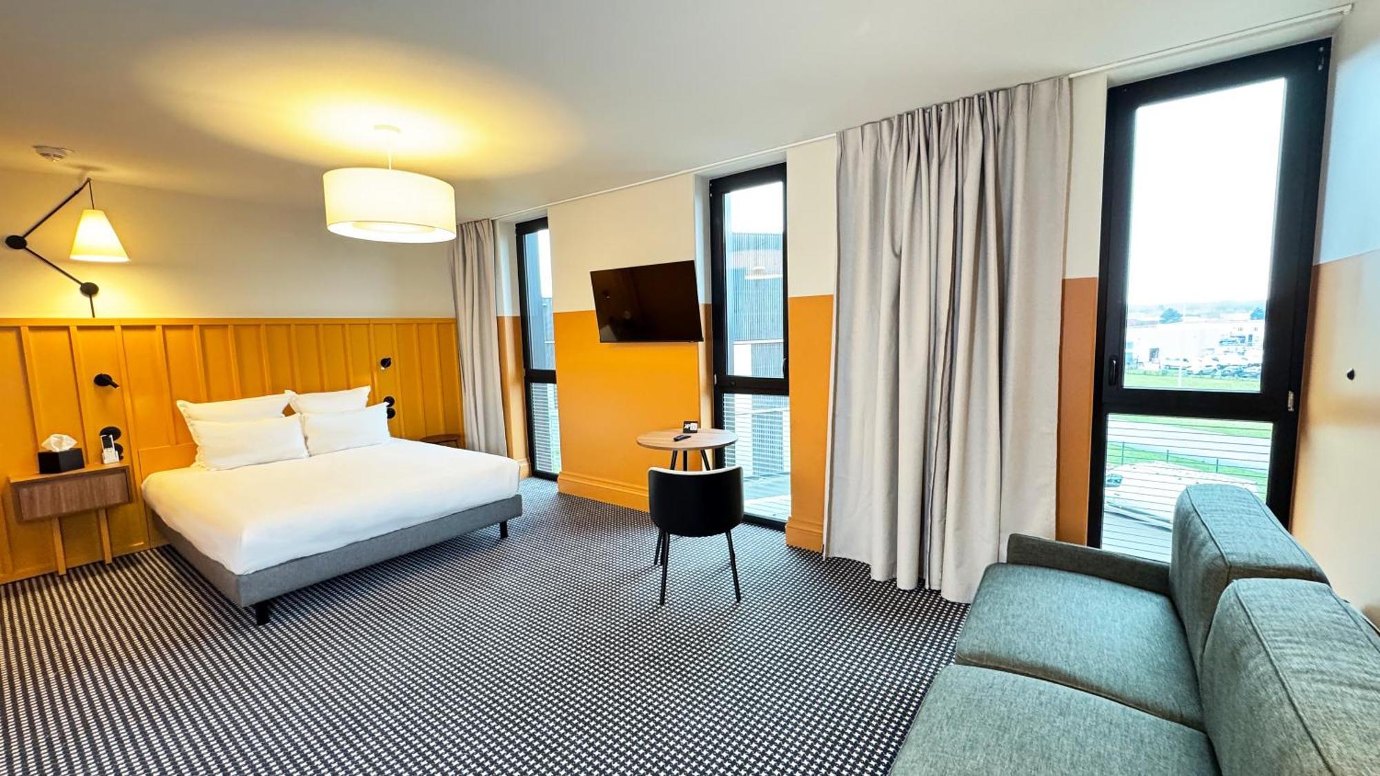 Kyriad Prestige Compiegne Jaux Zewnętrze zdjęcie
